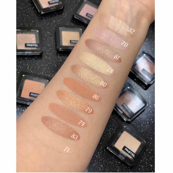 Pastel Nude Single Eyeshadow Shimmering Sand 80