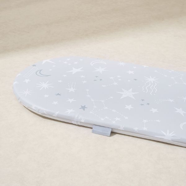 The Tiny Bed Co. Basket Changing Mat - Shiloh Skies