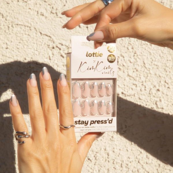 Lottie London X Kimkim Stay Press  On Nails Groovy Chrome