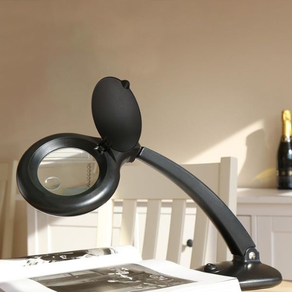 Lifemax Magnifying Table Light (Black)