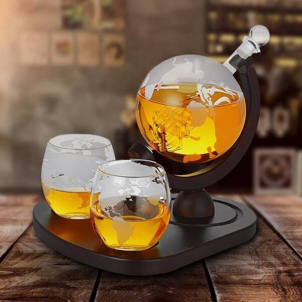 Deluxe Globe Decanter Set