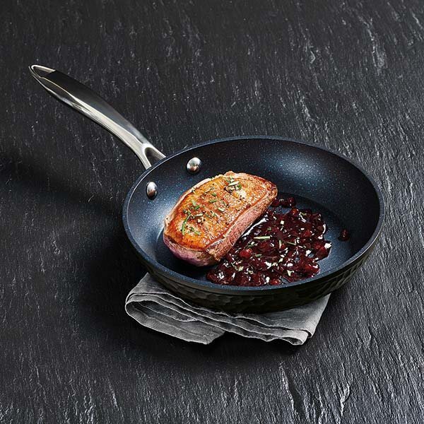 JML Hammer Pan - Black - 24cm