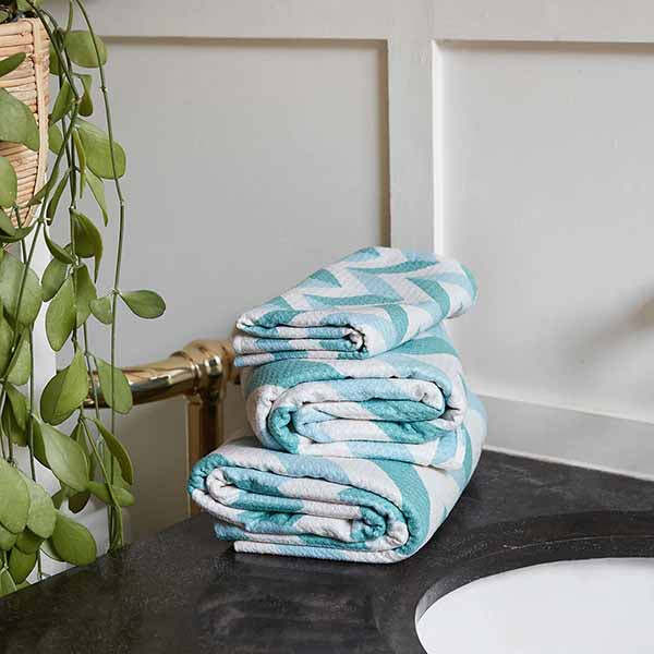 Dock & Bay Small Quick Dry Bath Towel - Forest Sage