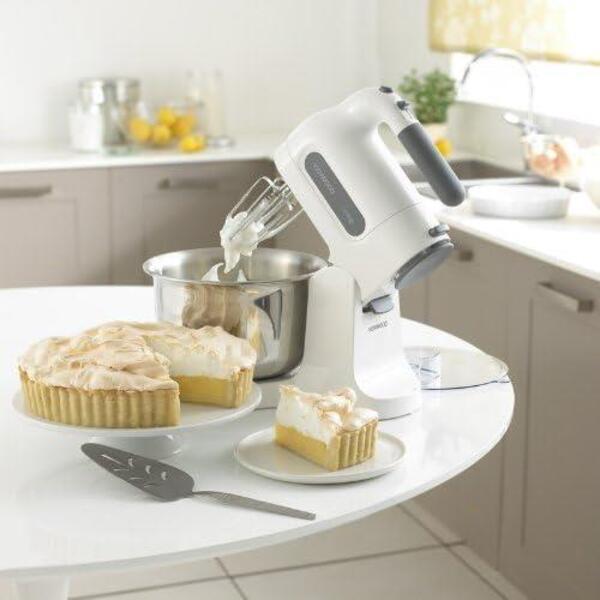 Kenwood Chefette Hand Mixer With Stainless Steel Bowl