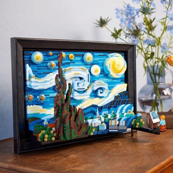 LEGO Ideas Vincent Van Gogh - The Starry Night 21333