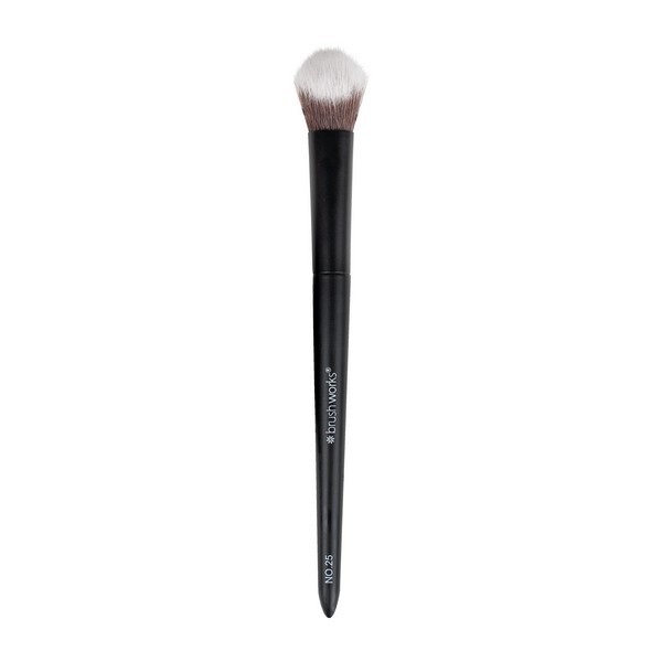 Brushworks No. 25 Brightening Concealer Brush