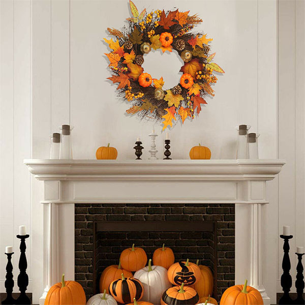 Livingandhome Halloween Prelit Wreath Decorations