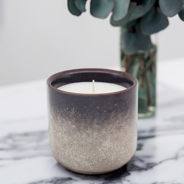 Desire Amber And Sandalwood Candle Ceramic