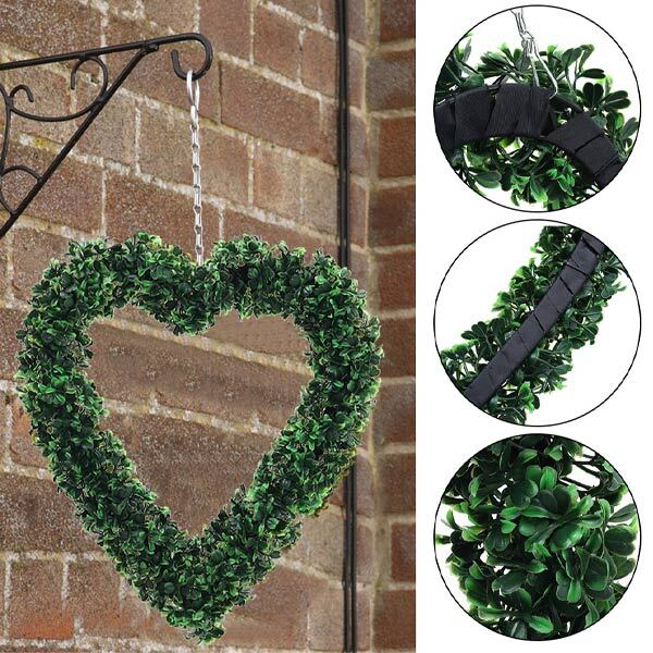 Livingandhome Artificial Boxwood Green Leaves Heart Wreath