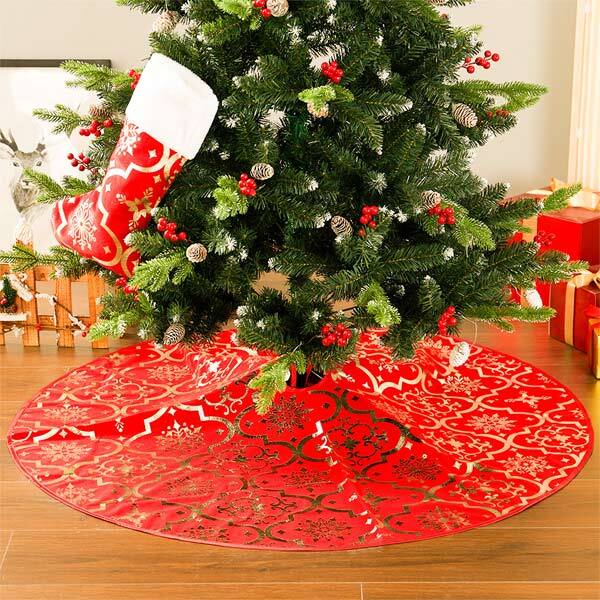 Livingandhome Round Christmas Tree Base Skirt with Stocking