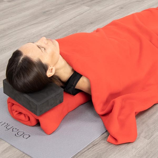 Myga Fleece Yoga Blanket - Red