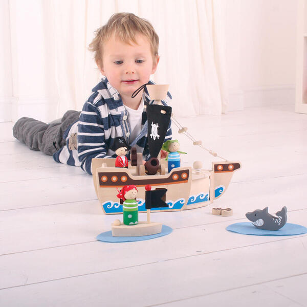 Bigjigs Toys Mini Pirate Ship Playset