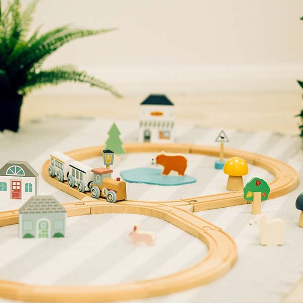 Bigjigs Toys Woodland Animal Train Set