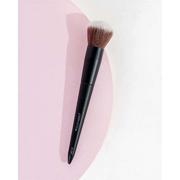 Brushworks No. 12 Blush Brush