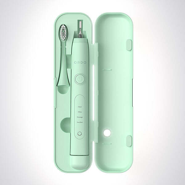 Ordo Sonic+ Charging Travel Case - Mint Green