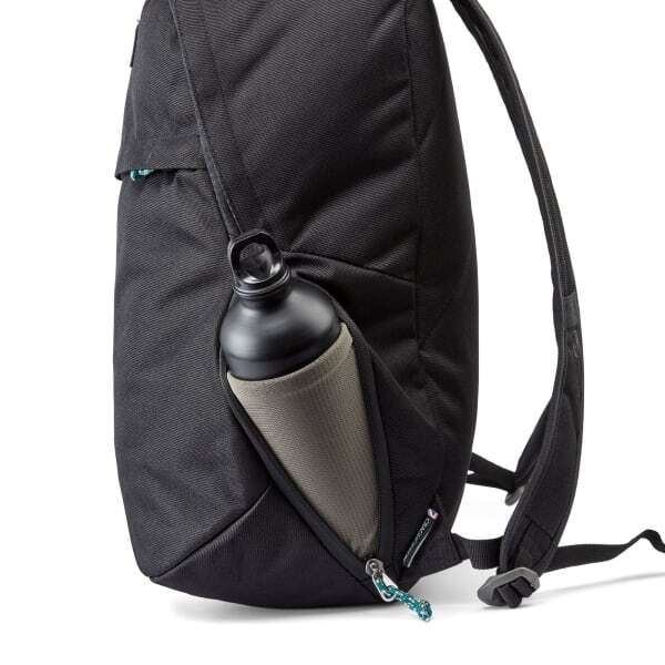 Craghoppers Kiwi Classic 22L Backpack