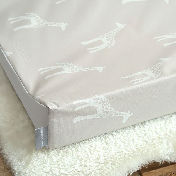 The Tiny Bed Co. Anti-Roll Changing Mat - Milou the Giraffe