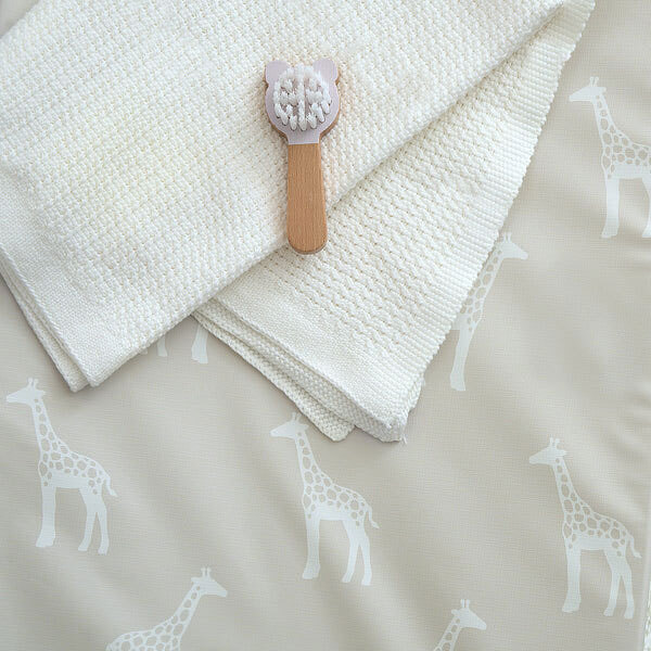 The Tiny Bed Co. Basket Changing Mat - Milou the Giraffe