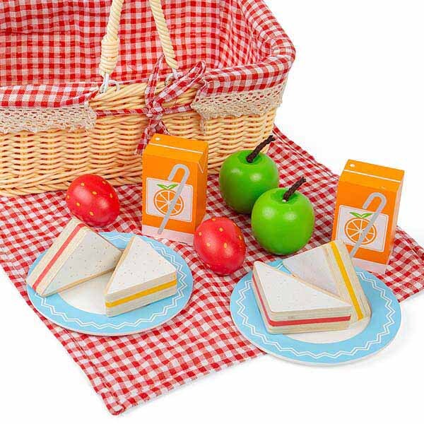 Bigjigs Toys Picnic Basket