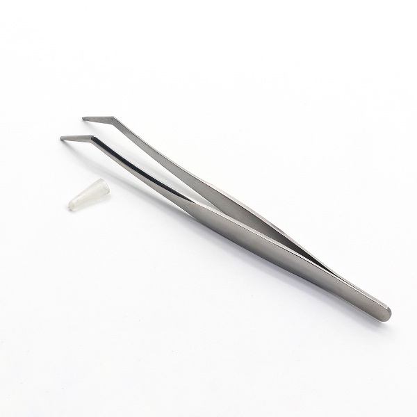 Sophie's Lashes UK Tweezer