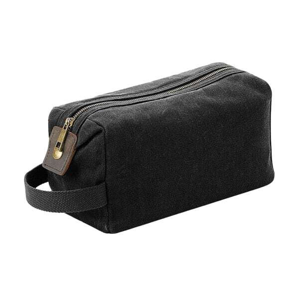 Quadra Heritage Leather Accented Waxed Canvas Wash Bag