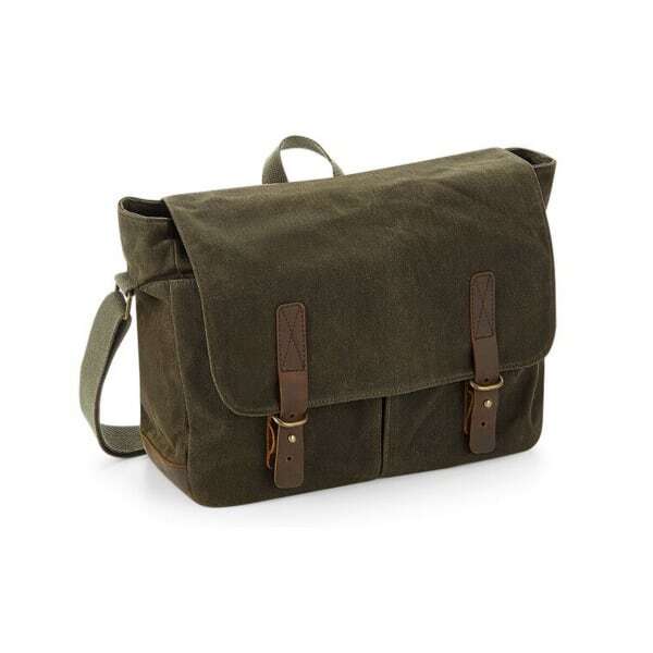 Quadra Heritage Leather Accents Messenger Bag