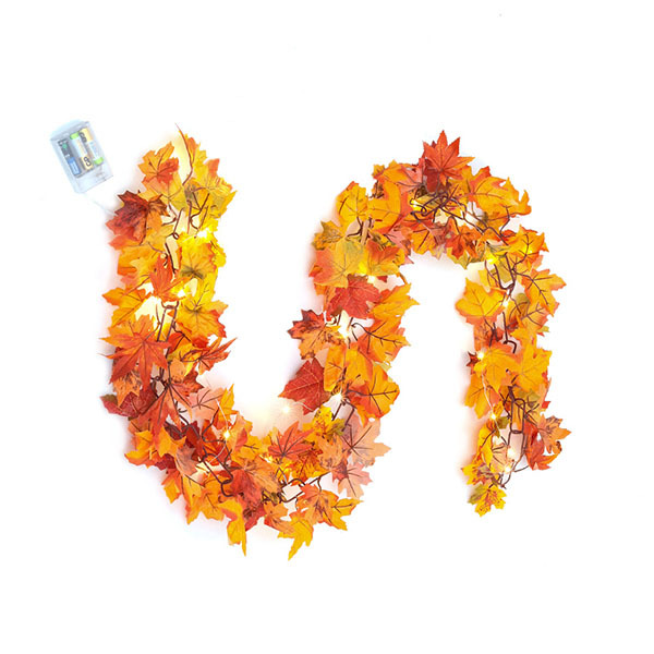 Livingandhome Hanging Artificial Maple Leaf Garland