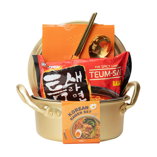 Treat Factory Korean Ramen Set