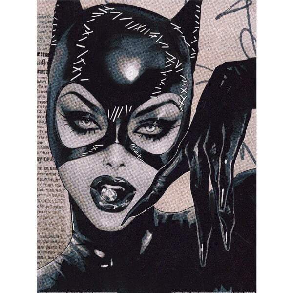 DC Comics Catwoman Pearls Print (40cm x 30cm)