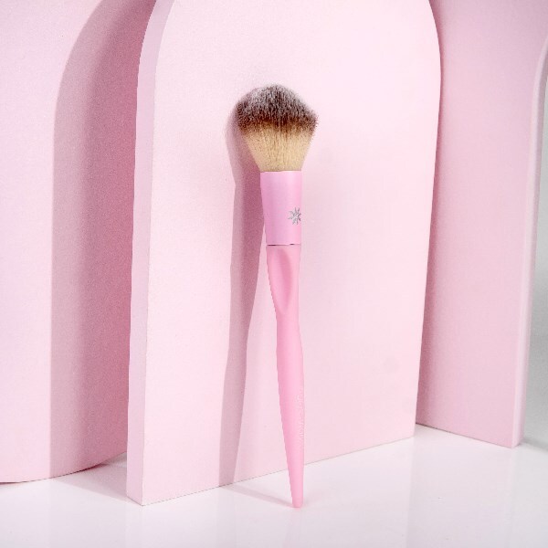 Brushworks Tapered Powder Brush