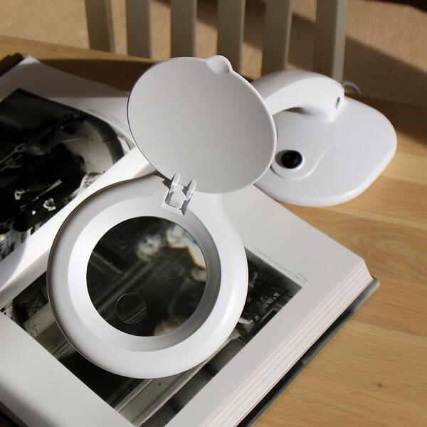 Lifemax Magnifying Table Light (White)