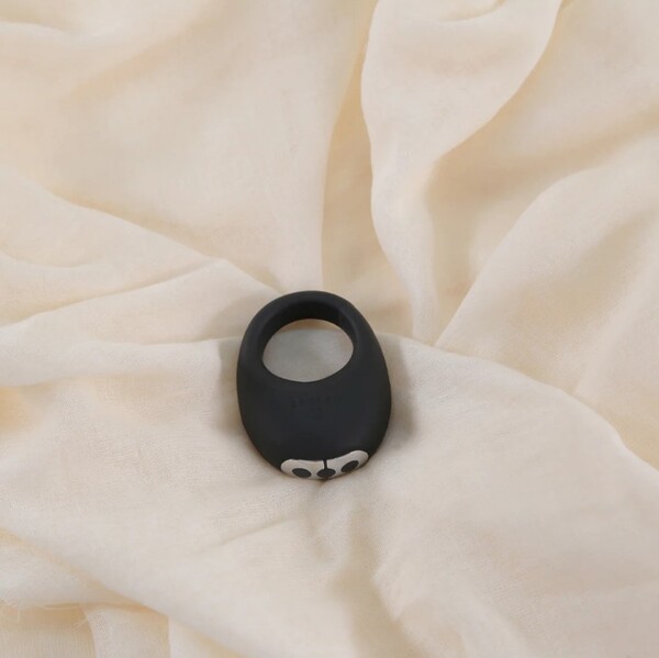 Je Joue Mio Vibrating Couples Ring - Black