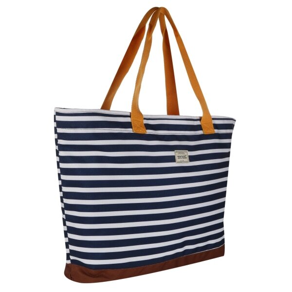 Regatta Stamford Beach Tote Bag