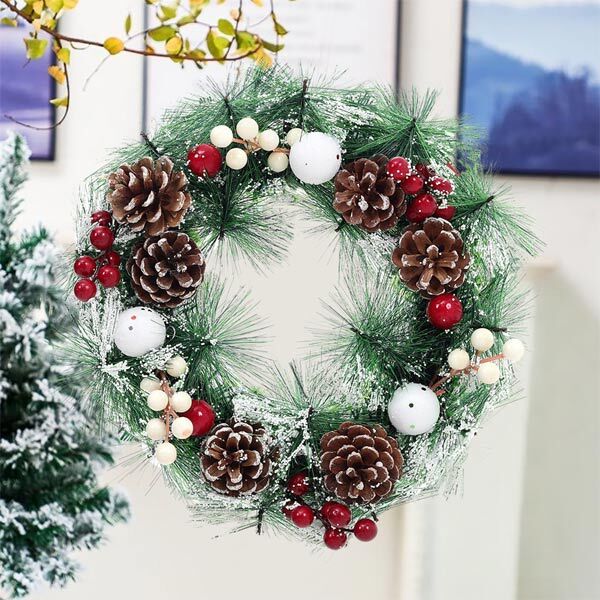 Livingandhome Snow Flocked Christmas Artificial Wreath