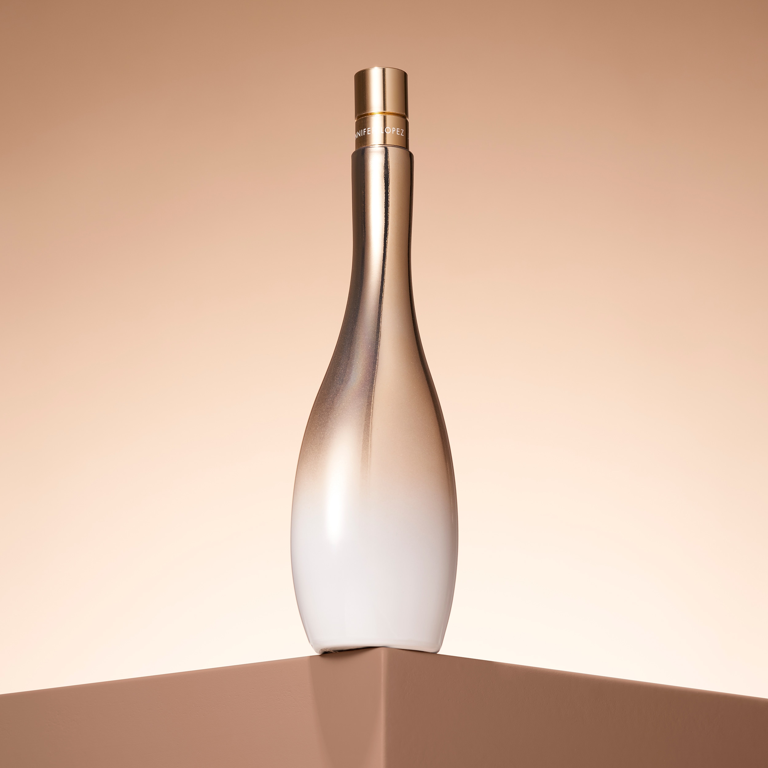 jlo_cat-carousel_3 jlo_cat-carousel_3