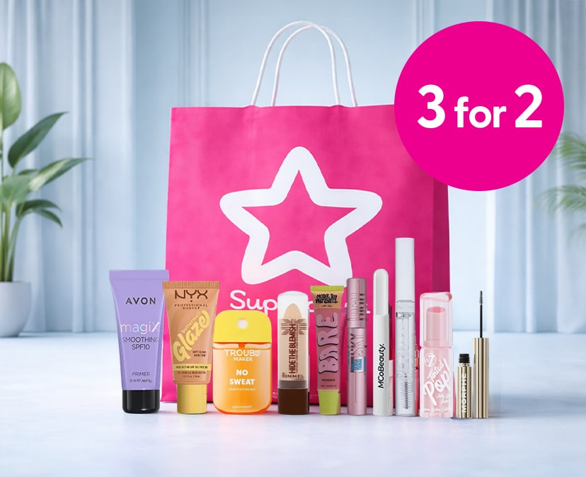 e0326_M_makeup_Cos-Trending-Gym-Bag-Essentials-3‑for‑2-on-Cos.jpg e0326_M_makeup_Cos-Trending-Gym-Bag-Essentials-3‑for‑2-on-Cos.jpg