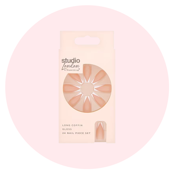False_nails
