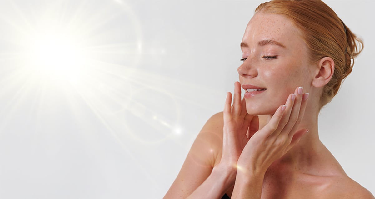 e1326_Christmas_spotlight_fresh_skin.jpg e1326_Christmas_spotlight_fresh_skin.jpg