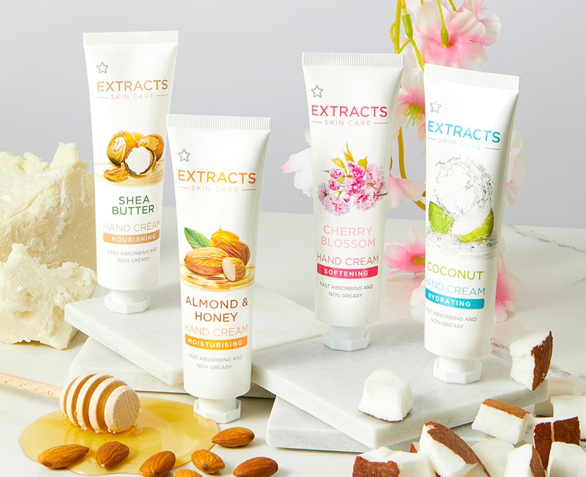 e0725_M_Extracts_HandCreams.jpg