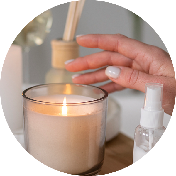 Home & Living carousel_img_home-living3.png