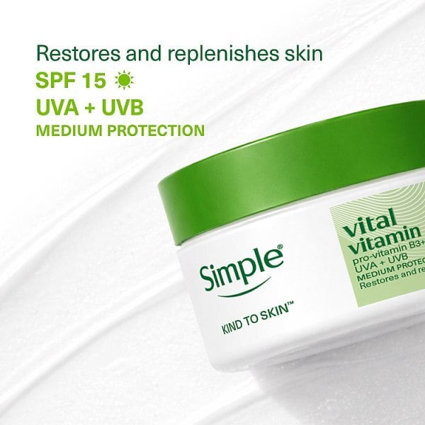 Simple Kind To Skin Vital Vitamin Day Cream SPF 15 50ml