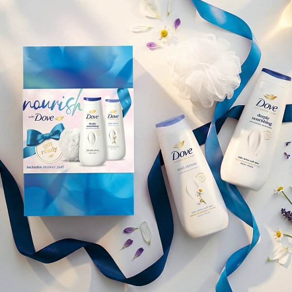 Dove Nourish Duo Pamper Gift Set