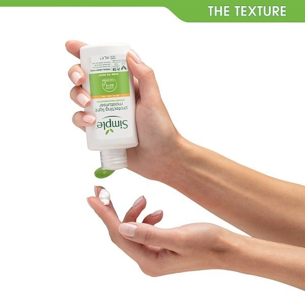 Simple Kind to Skin Protecting Light Moisturiser SPF15 125ml