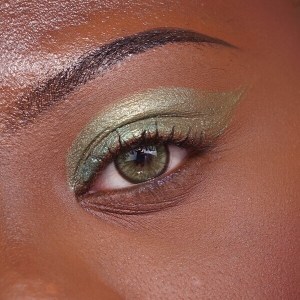 Revolution Mousse Shadow Emerald Green