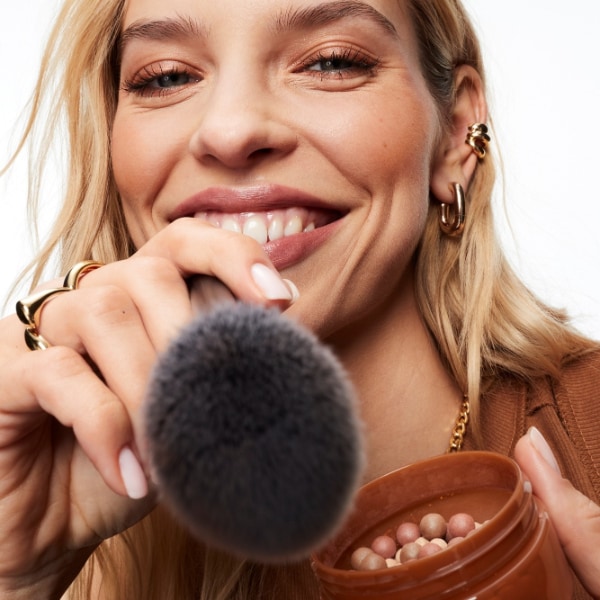 Avon Ultra Colour Bronzing Pearls - Light Bronze