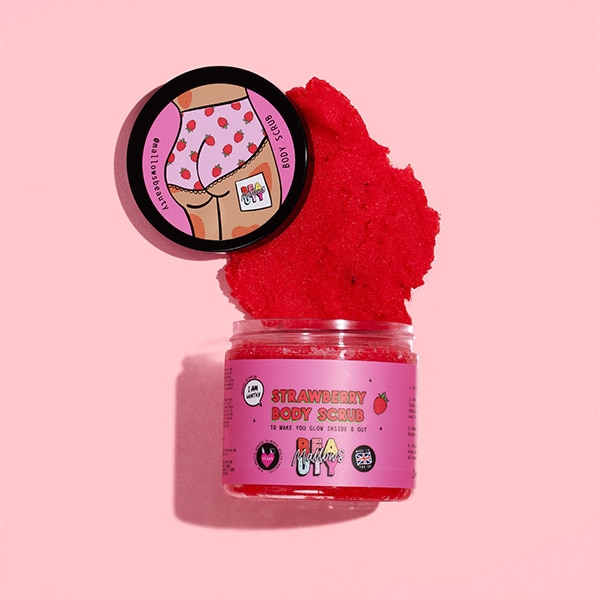 Mallows Beauty Strawberry Body Scrub 200G