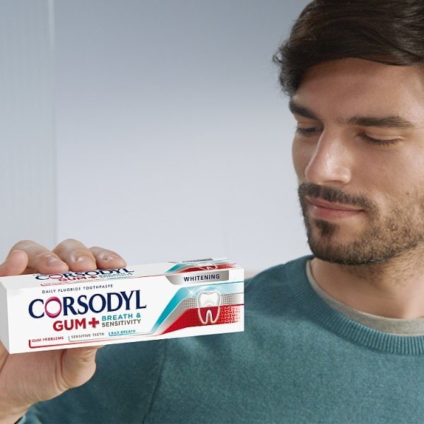 Corsodyl Gum+ Breath & Sensitivity Toothpaste Whitening 75Ml