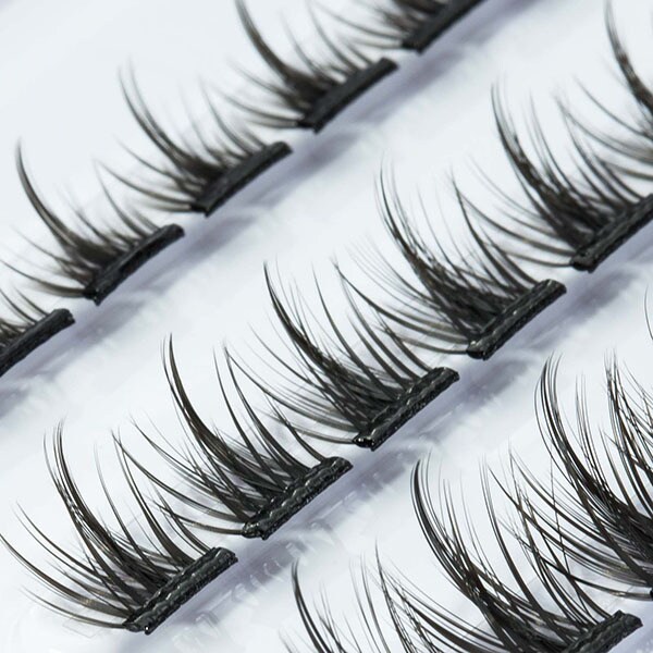 Lash Fx Press & Go - Paris: Spiky & Stylish With Black Glue