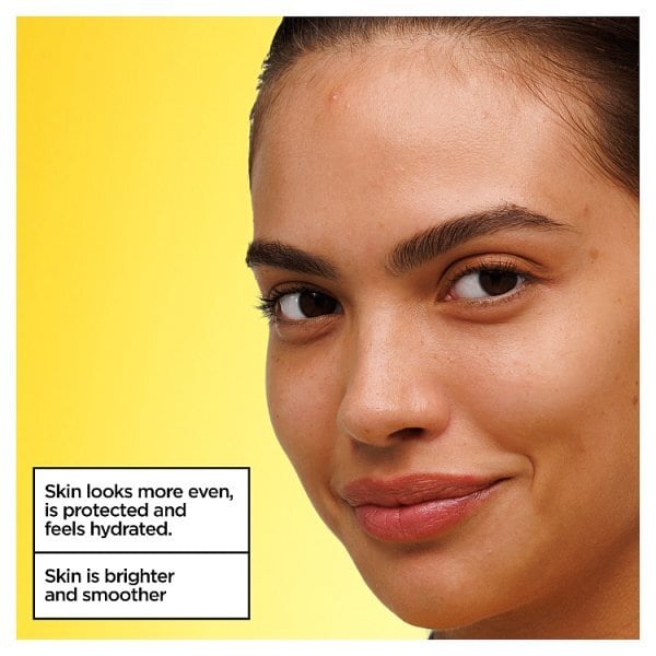 Garnier Vitamin C Wonder Tint SPF50+ Medium Shade for Even Tone 40ml