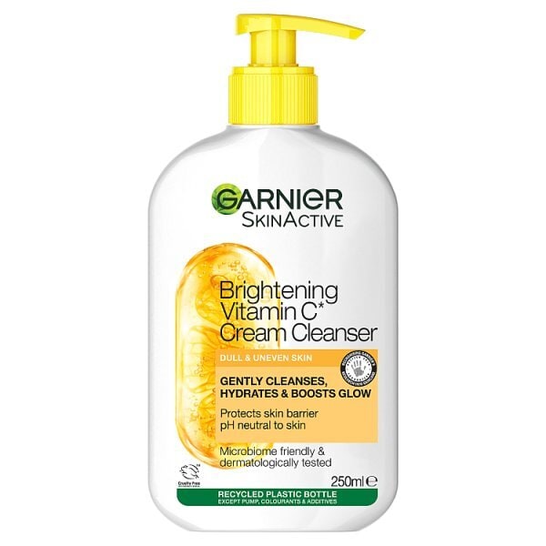 Garnier Vitamin C Brightening Cream Cleanser for Glowing Skin 250ml